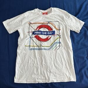 Mind The Gap Official T Shirt GWCC Sedex TFL Official Licensed Product XL white